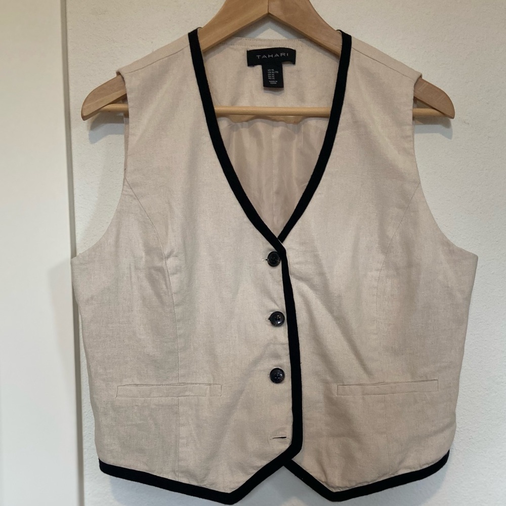 Tahari Cream Linen Blend Lined Vest with Black Accents Size XL